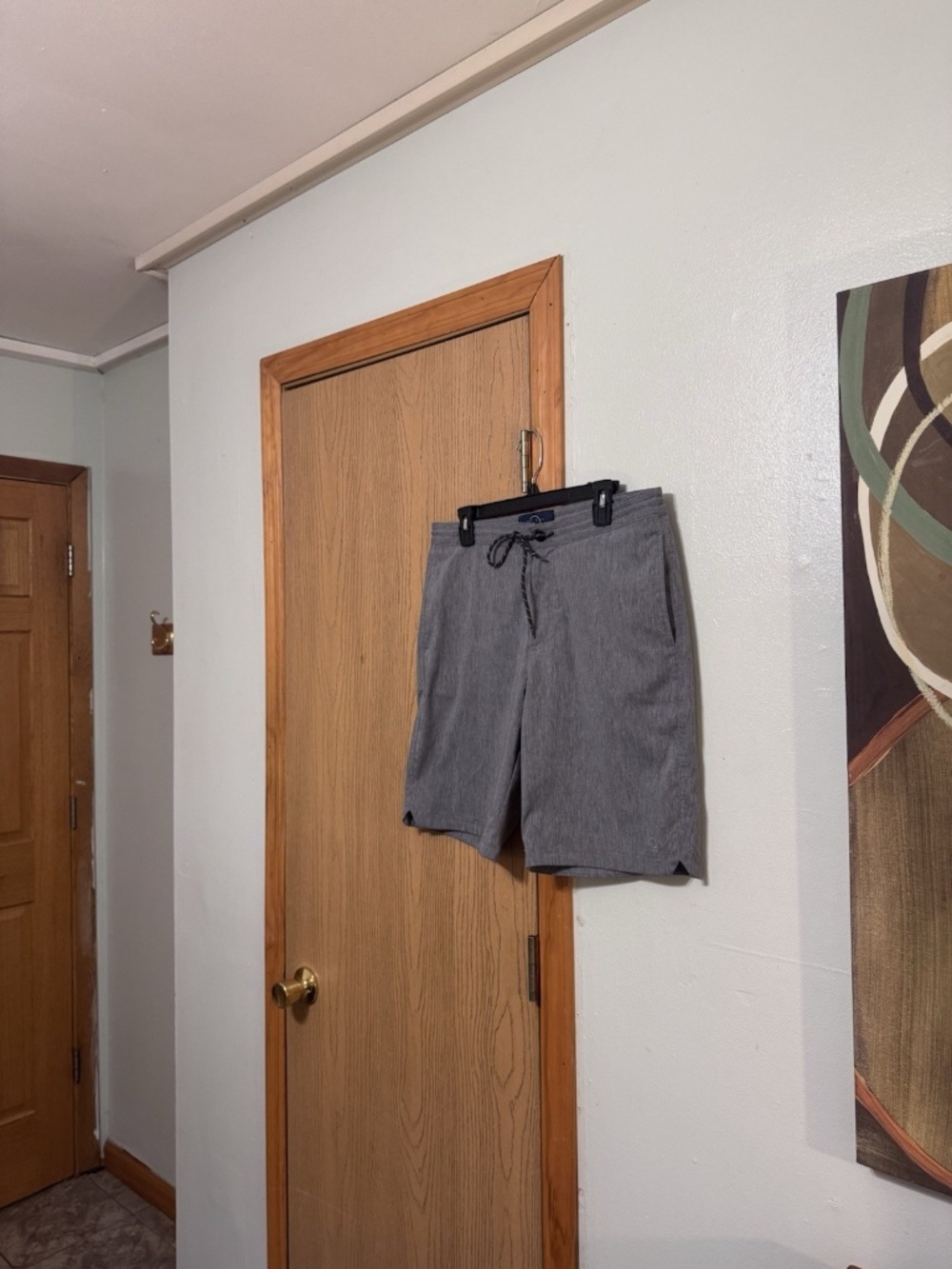 Even Tide Size 32 Solid Gray Flat Front Shorts w/Drawstrings - EUC